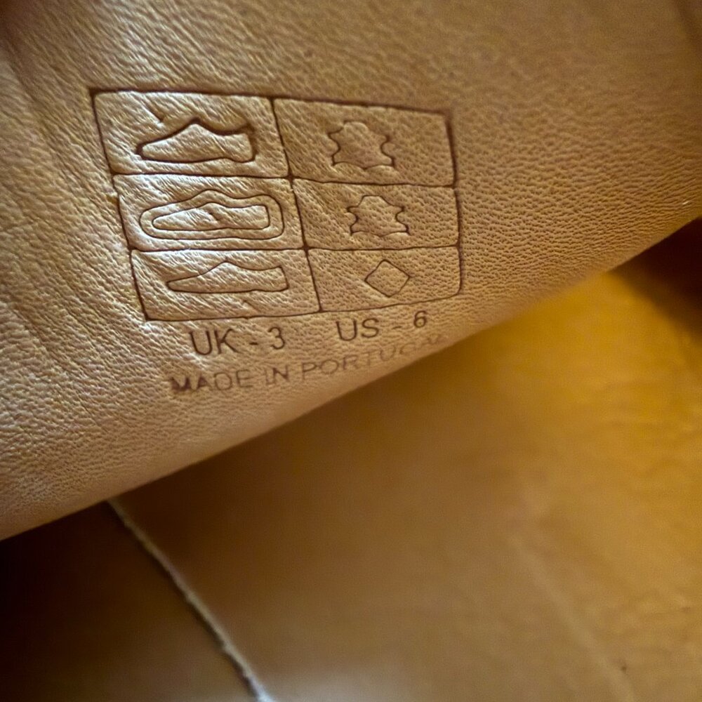 Sezane Cream Leather Sneakers - Picture 5 of 5